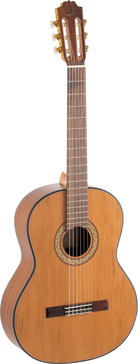GUITARRA-CLASICA-ADMIRA-A2-SERIE-ARTESANIA-SATINADA_All_2838_1.jpeg