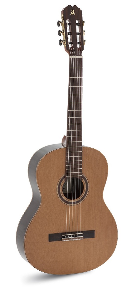GUITARRA-CLASICA-ADMIRA-VIRTUOSO-ELECTRIFICADA-FISHMAN-SERIE-CONSERVATORIO_All_2097_1.jpeg