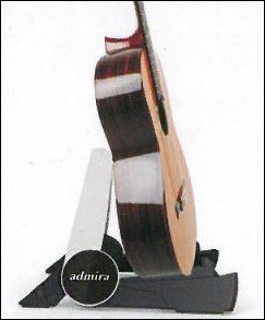 SOPORTE-DE-GUITARRA-CLASICAACUSTICA-ADMIRA-S1_All_1319_1.jpeg